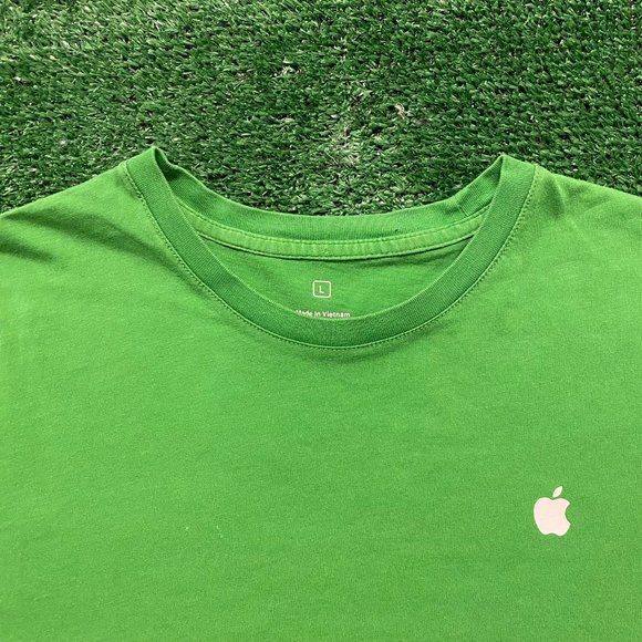 Apple Store Employee Mac Vintage Computer Tech T-Shirt - Picture 2 of 4